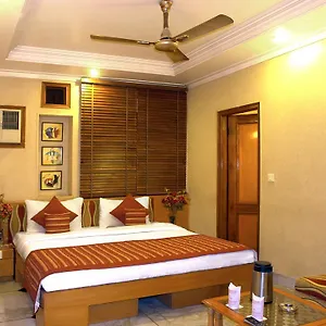 3* Hotel Singh International